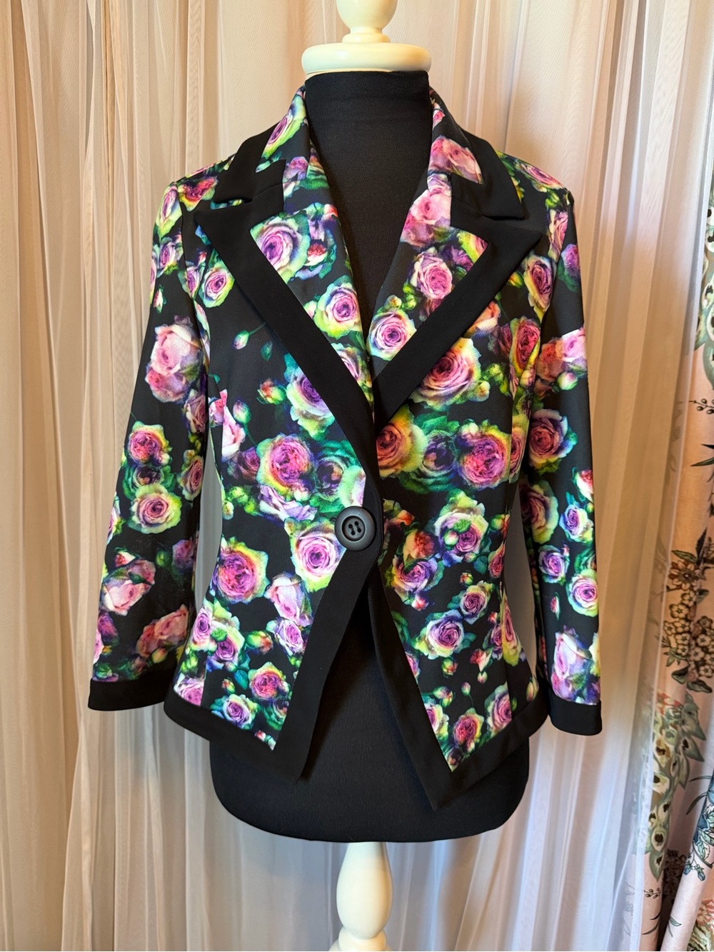 Joseph Ribkoff Floral Blazer – Size 8- Made in Canada